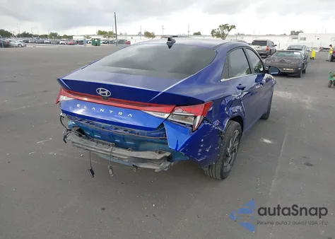 2024 Hyundai Elantra Sel z USA, uszkodzony, nr VIN KMHLS4DG2RU733786